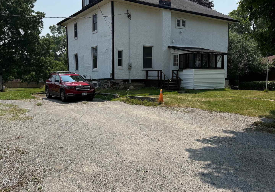 5-vipond-road-w-w-whitby-ontario-e12327179