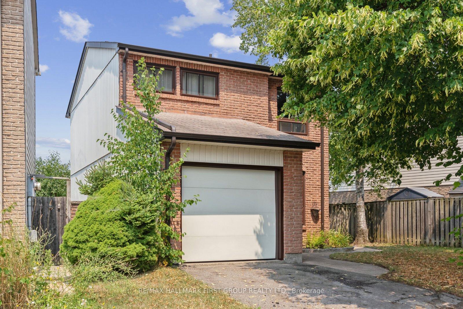136-rands-drive-n-n-ajax-ontario-e12327483