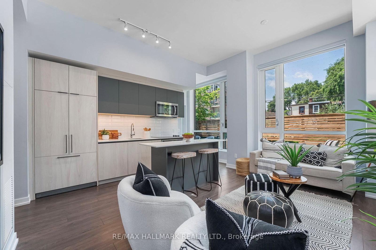 150-logan-avenue-toronto-ontario-e12327561