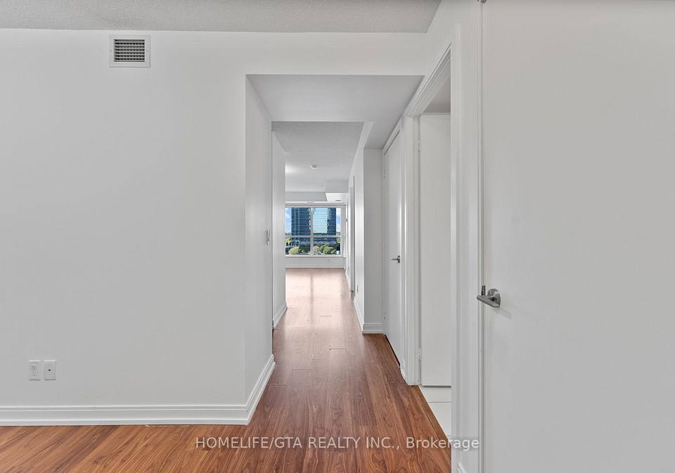 181-village-green-square-scarborough-ontario-e12327973