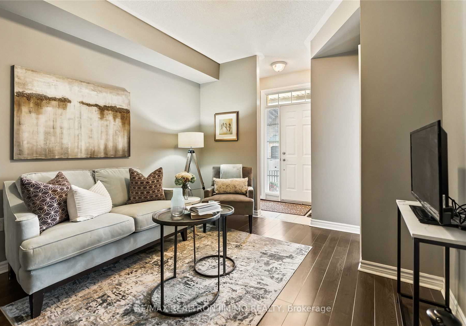 147-kenneth-hobbs-avenue-whitby-ontario-e12328342