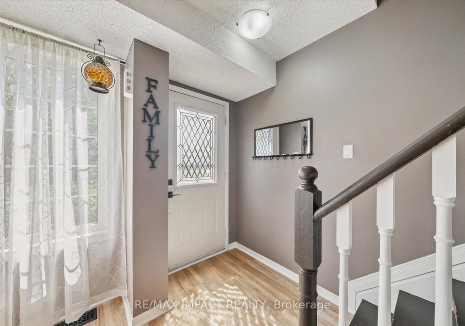 818-buttonbush-court-oshawa-ontario-e12328599