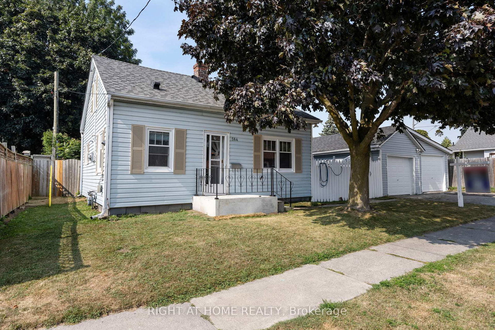 564-taylor-avenue-sw-sw-oshawa-ontario-e12328879
