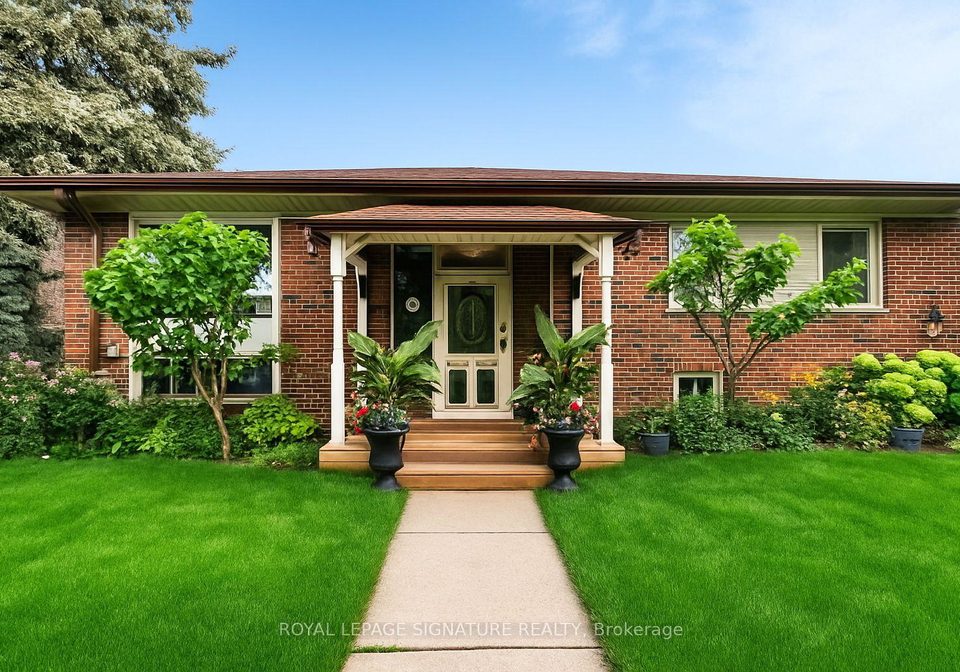 33-electro-road-scarborough-ontario-e12329290