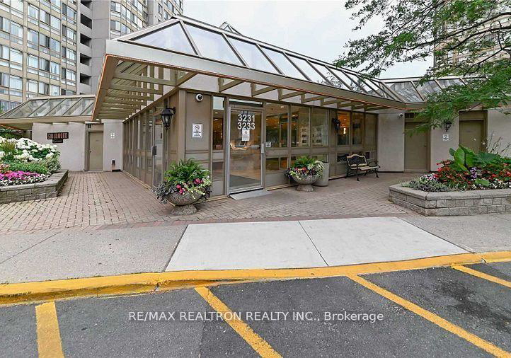 3233-eglinton-avenue-e-scarborough-ontario-e12329375