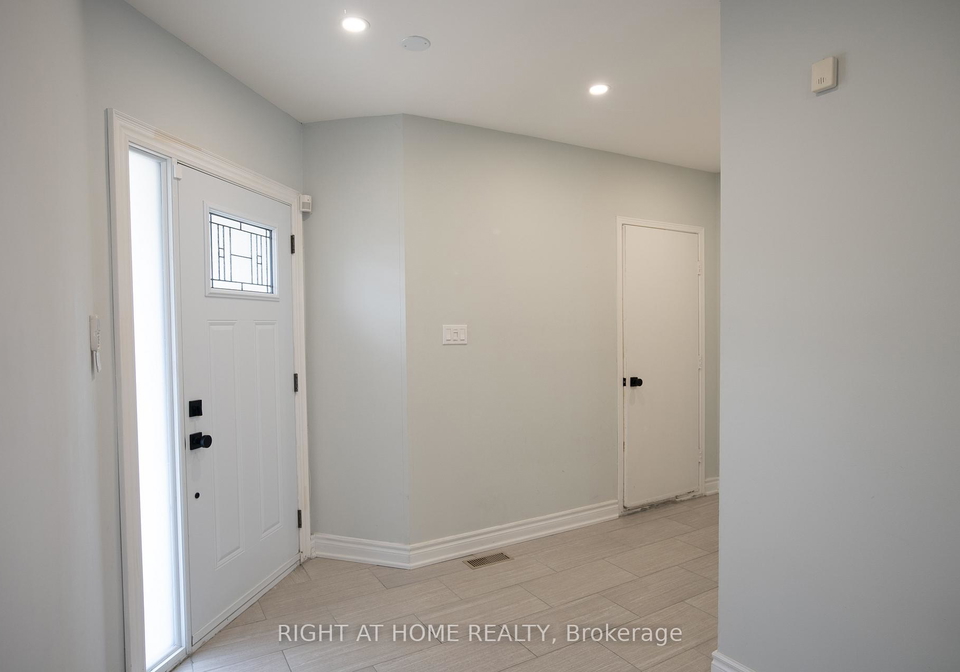 590-springview-drive-pickering-ontario-e12329382