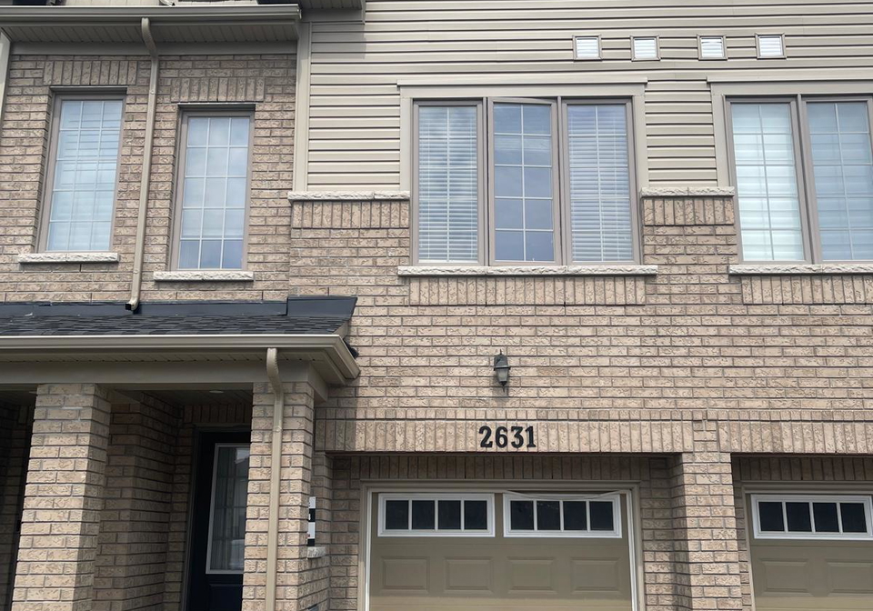 2631-magdalen-path-oshawa-ontario-e12329440