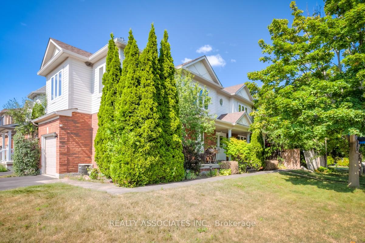 30-catkins-crescent-whitby-ontario-e12329936