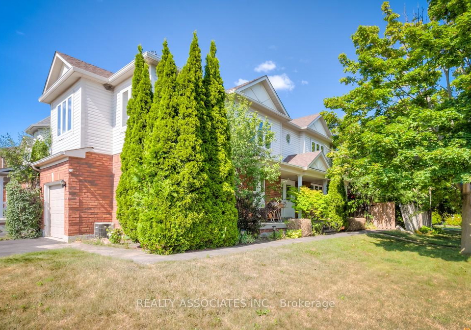 30-catkins-crescent-whitby-ontario-e12329936