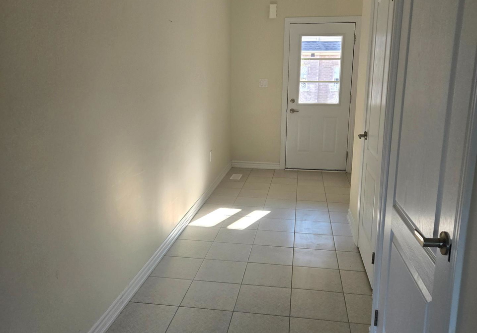 90-senay-circle-clarington-ontario-e12330063