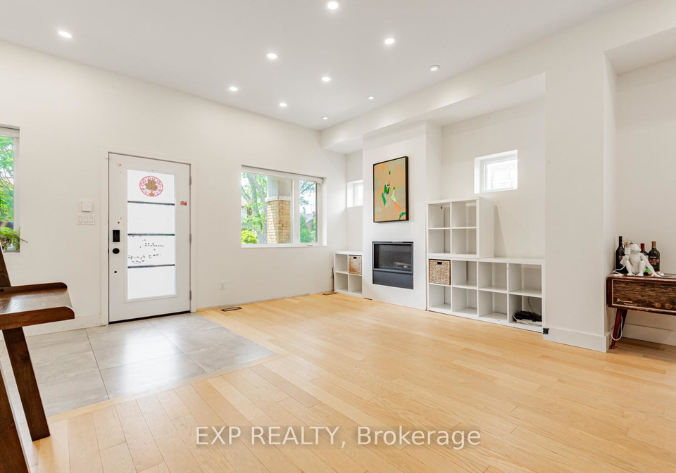 1043-logan-avenue-east-york-ontario-e12330457