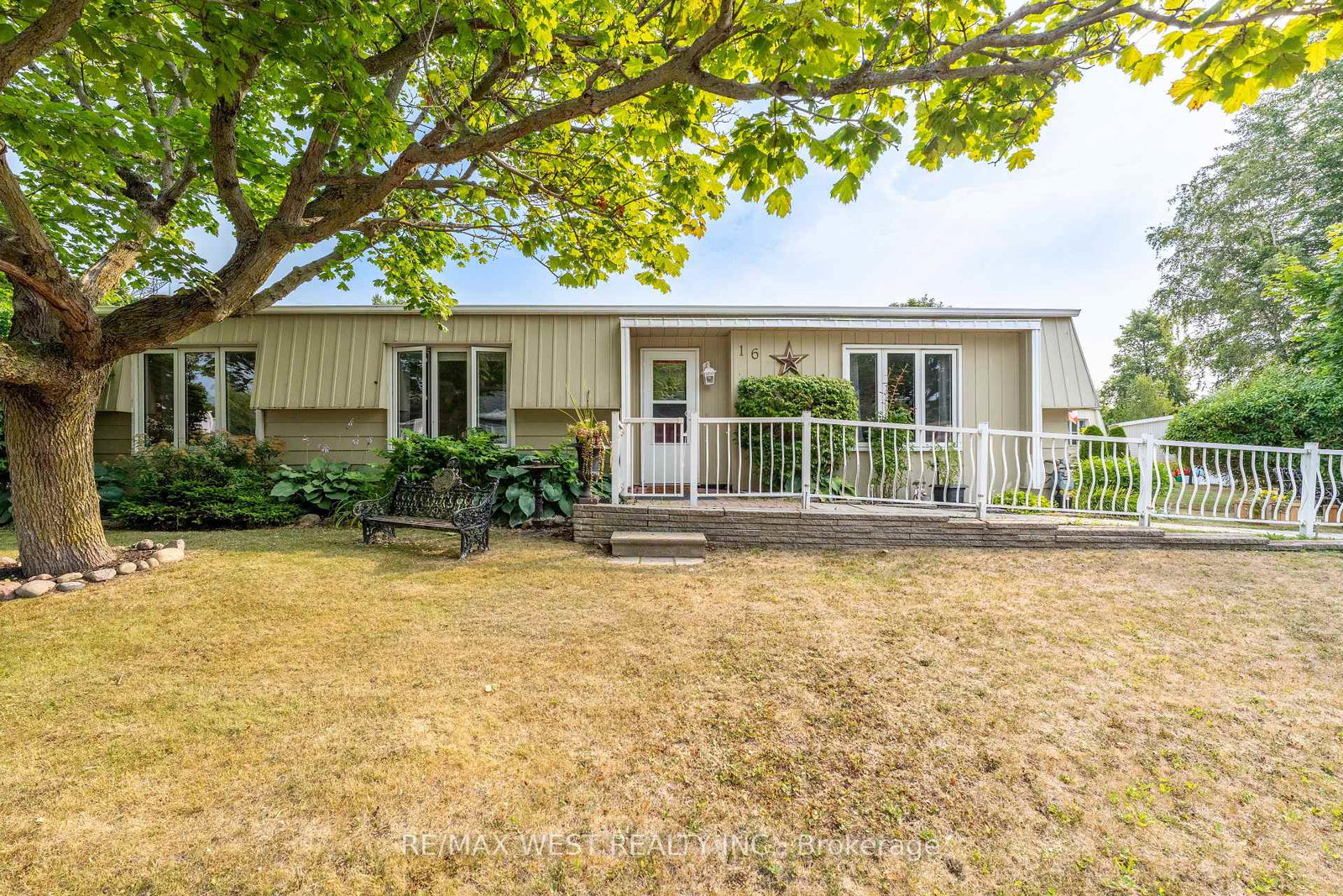 16-wheelhouse-drive-clarington-ontario-e12330505