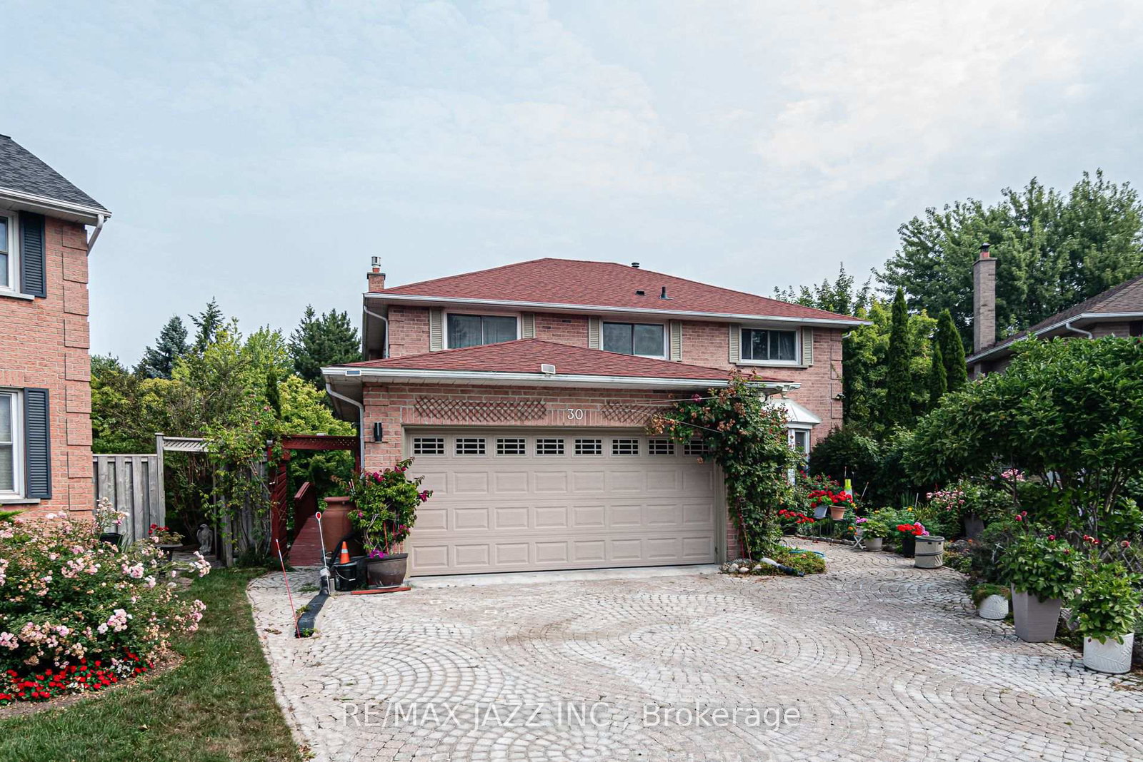 30-love-crescent-ajax-ontario-e12330853