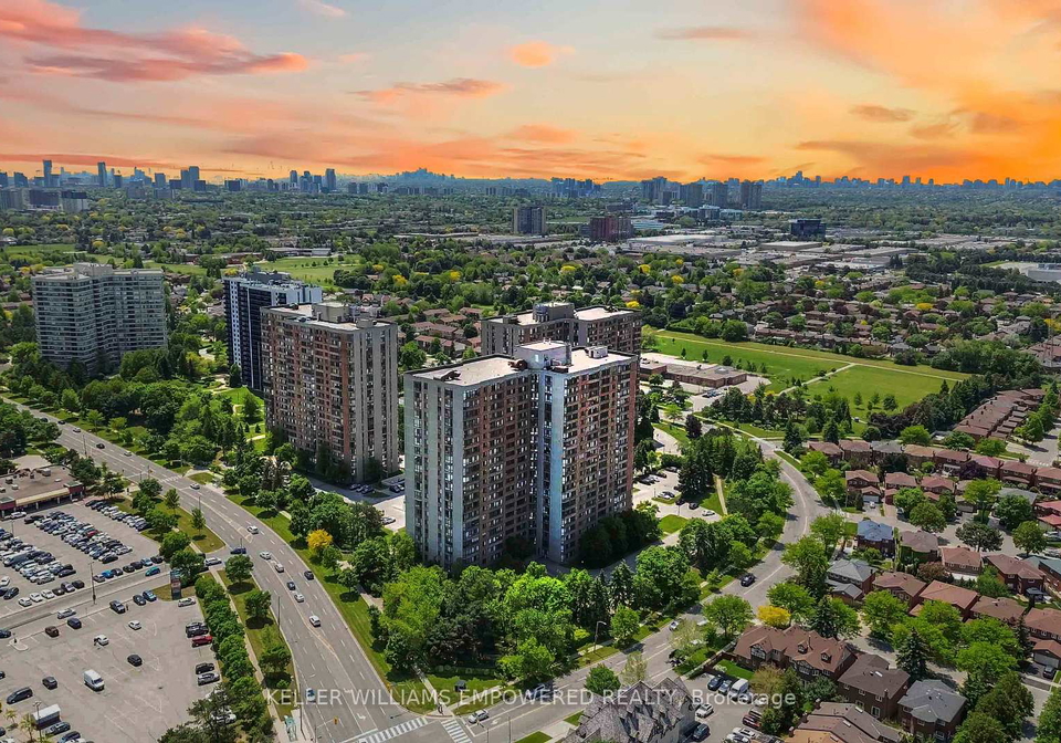 25-bamburgh-circle-scarborough-ontario-e12330959