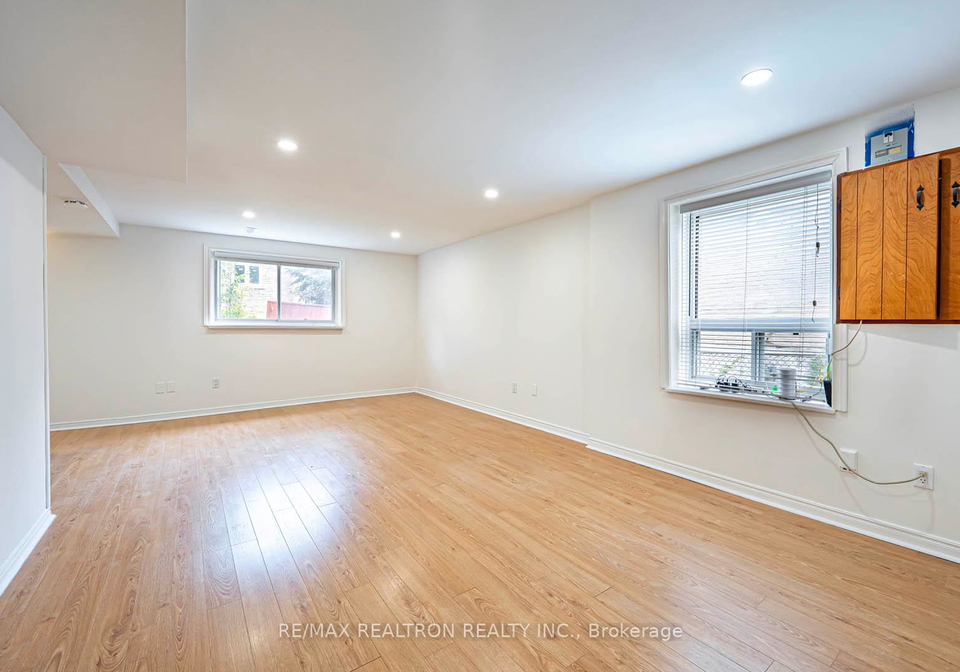 28-invergordon-avenue-scarborough-ontario-e12331293