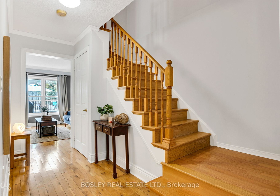 44-hooper-square-clarington-ontario-e12331406