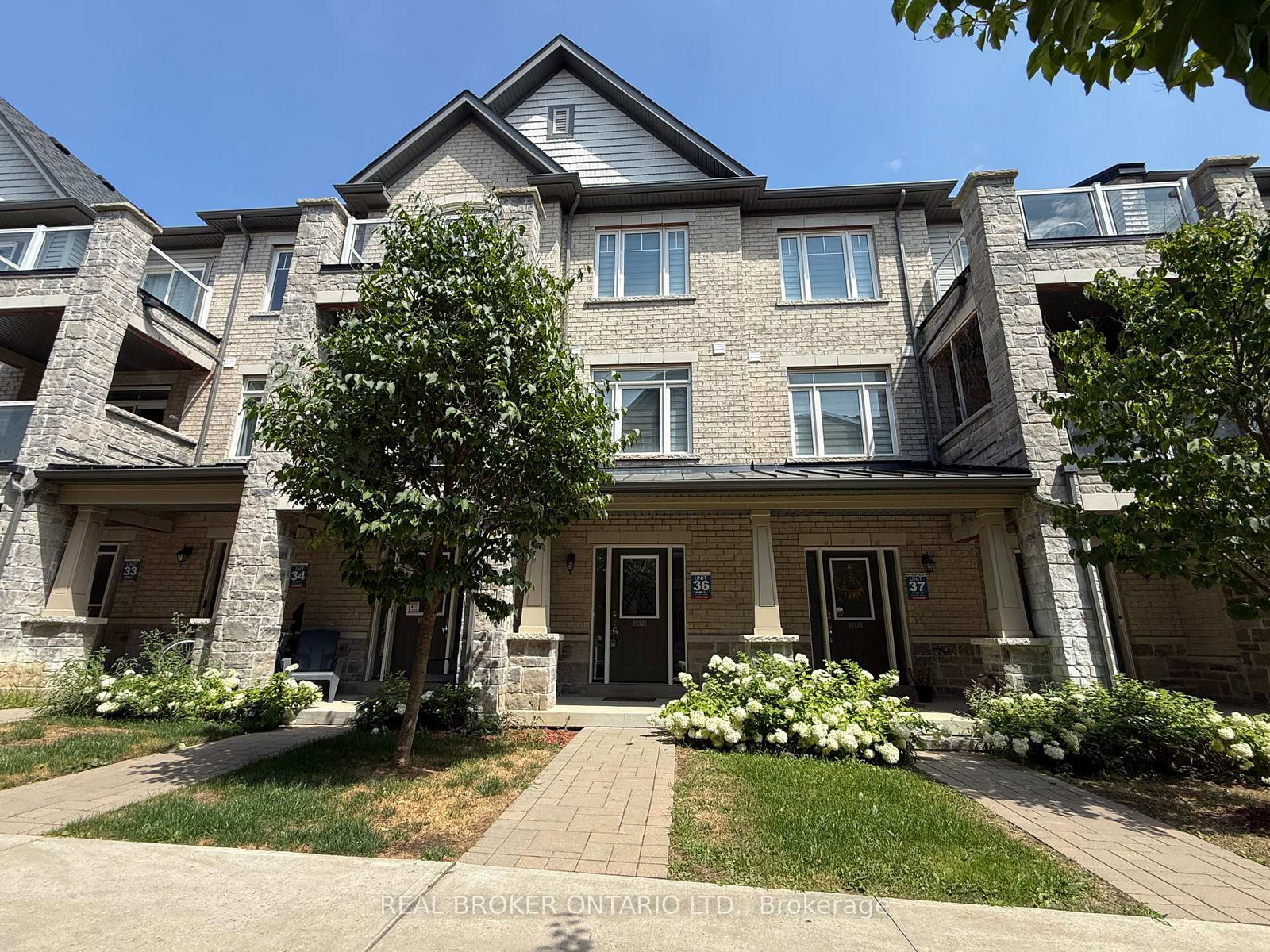 2574-ladyfern-crossing-pickering-ontario-e12331775