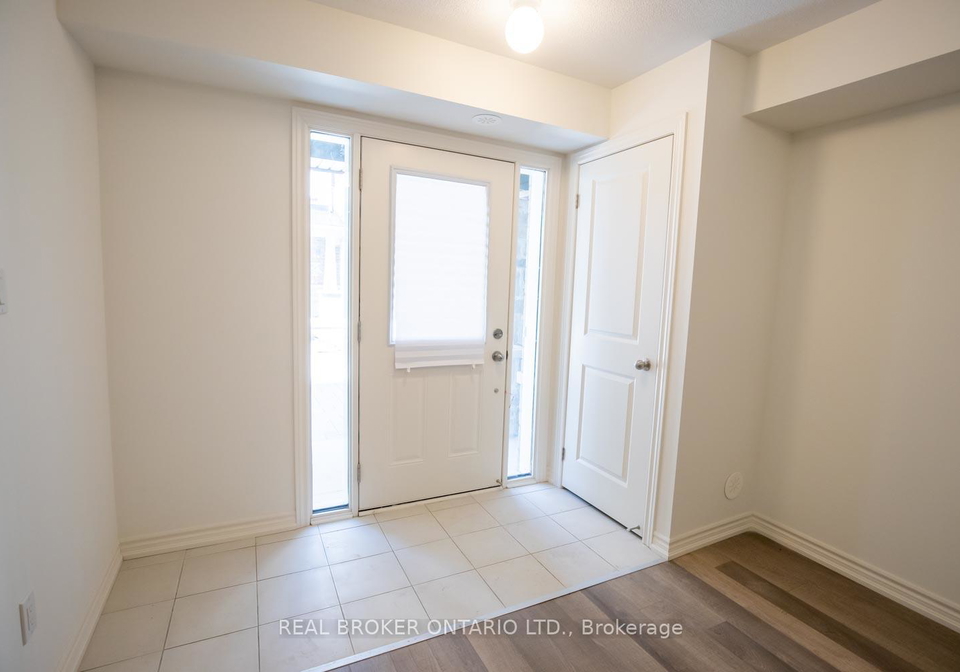 2574-ladyfern-crossing-pickering-ontario-e12331775
