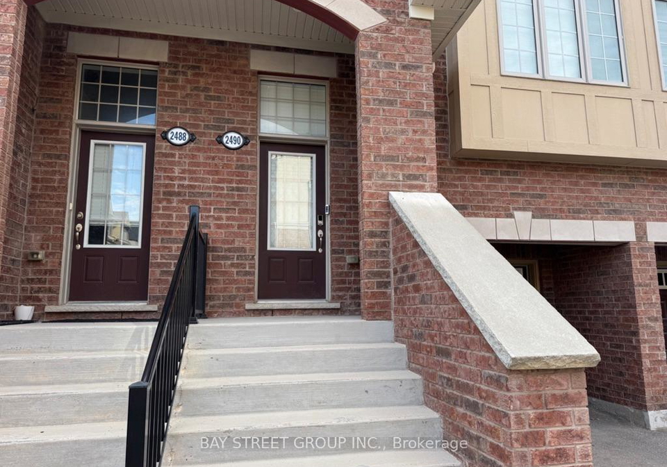 2490-bromus-path-oshawa-ontario-e12331992
