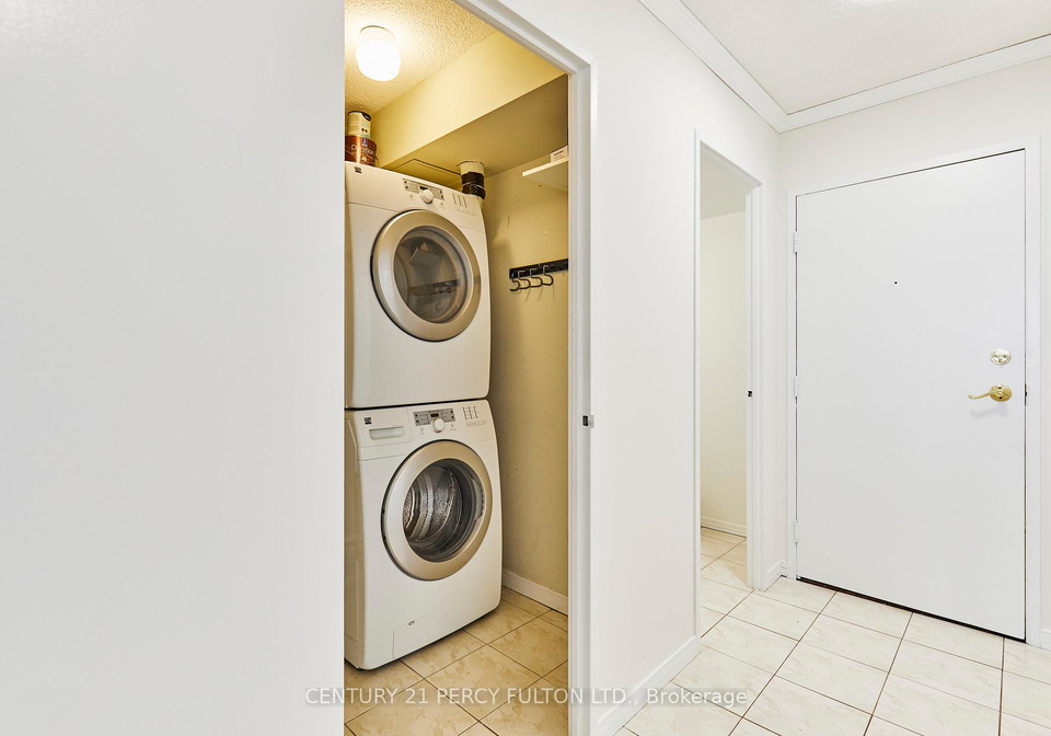 55-william-street-e-oshawa-ontario-e12332321
