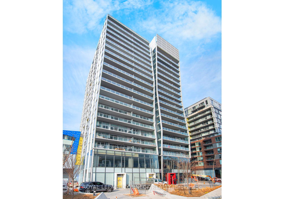 15-baseball-place-toronto-ontario-e12332612