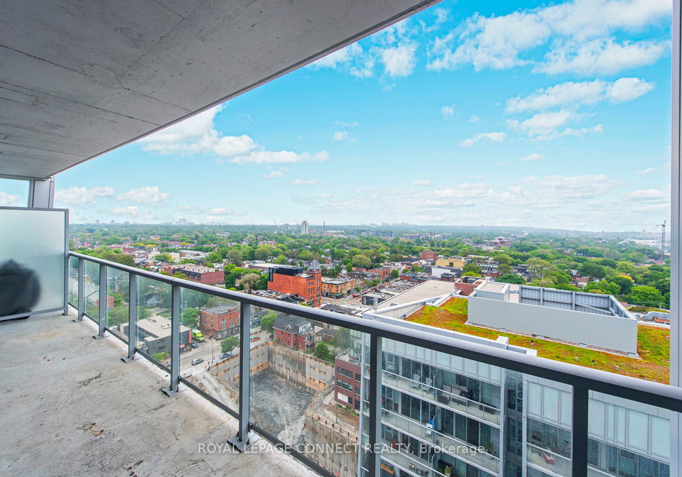 15-baseball-place-toronto-ontario-e12332612