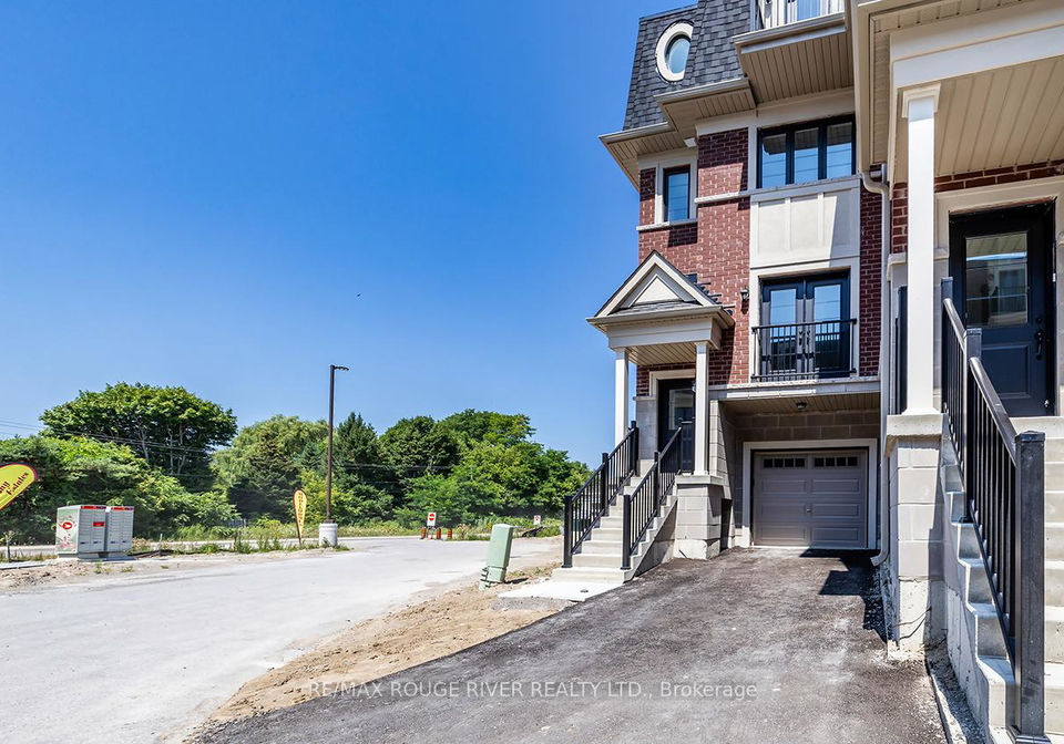 10-marret-lane-clarington-ontario-e12332684