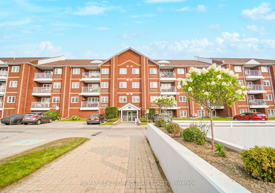 189-lake-driveway-w-ajax-ontario-e12333240