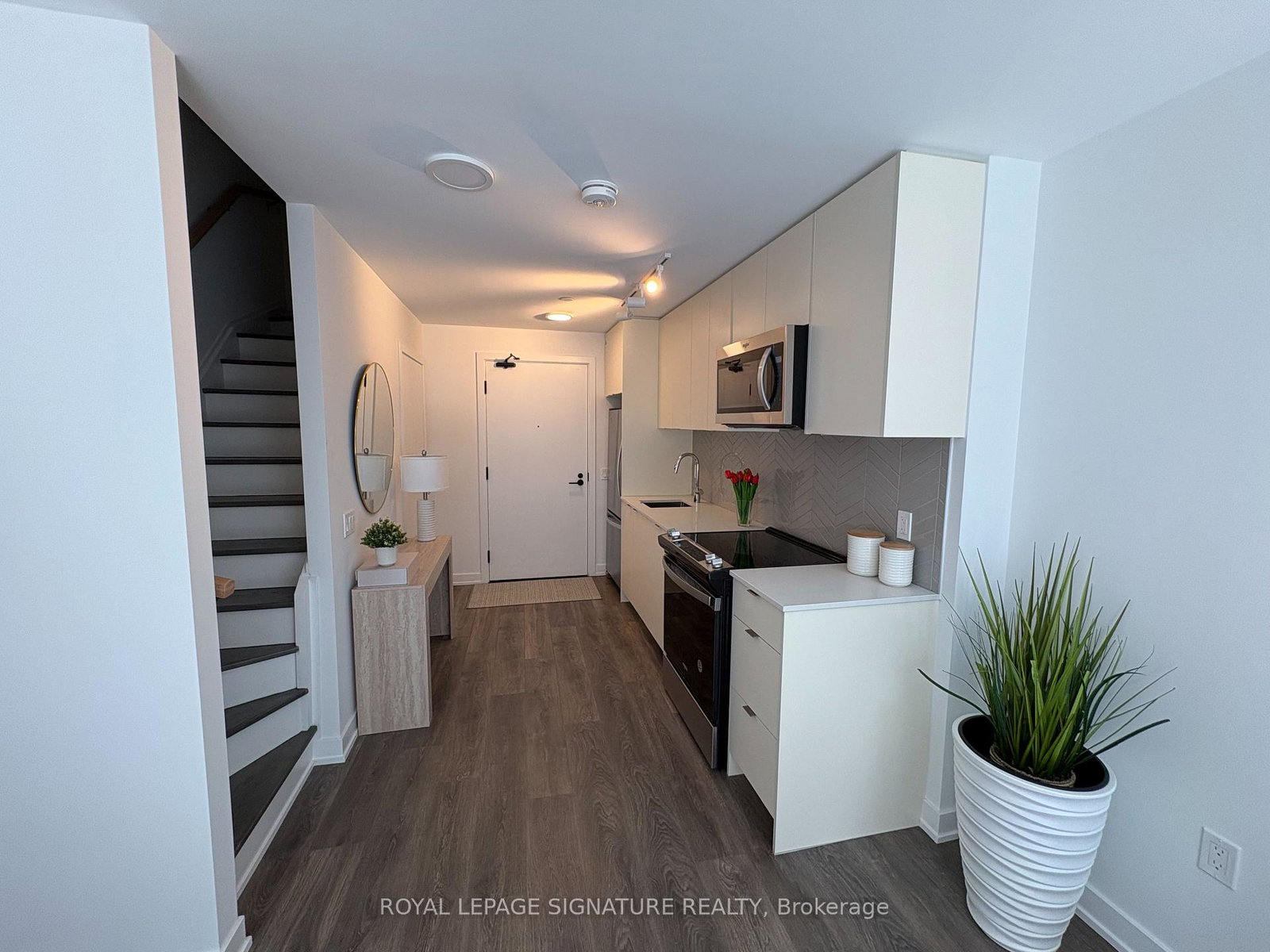 1610-charles-street-whitby-ontario-e12333277
