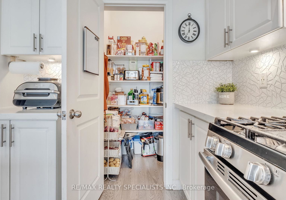 39-larkin-lane-clarington-ontario-e12333407