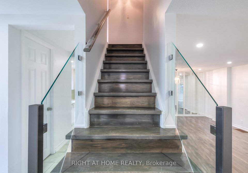 8-madras-crescent-scarborough-ontario-e12333524