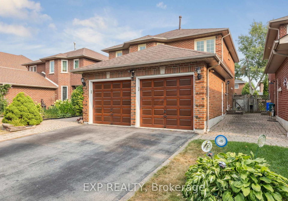 8-martinet-street-whitby-ontario-e12333530