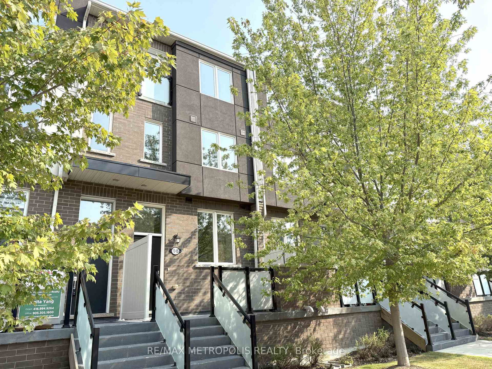 heron-park-place-scarborough-ontario-e12333991