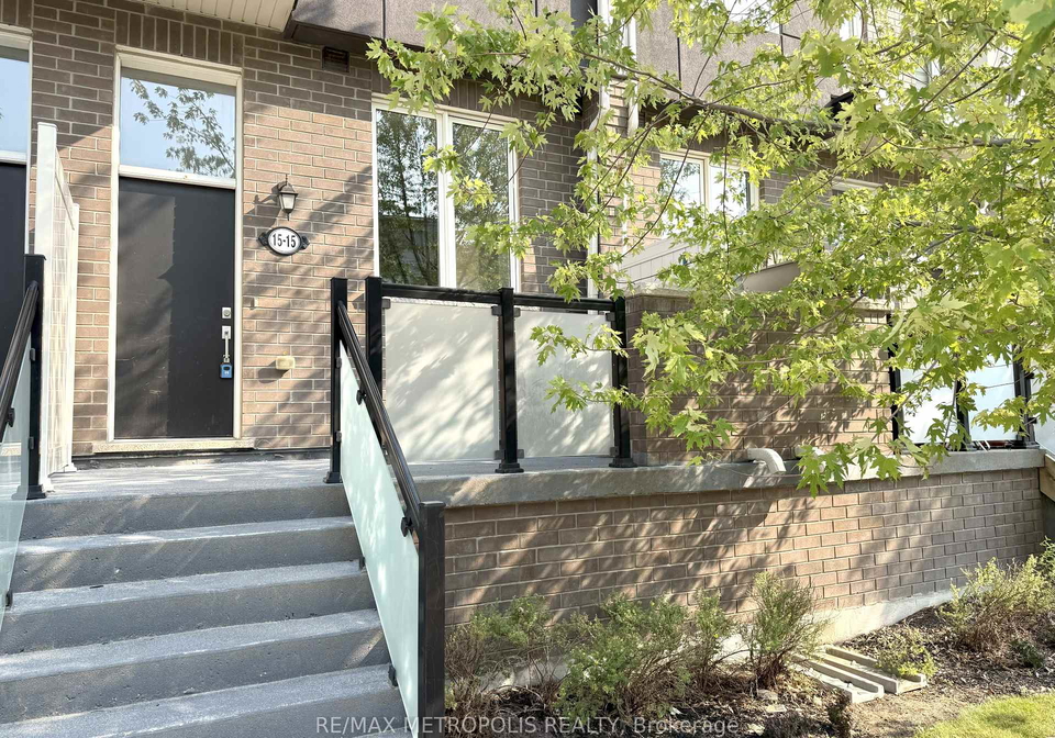 heron-park-place-scarborough-ontario-e12333991