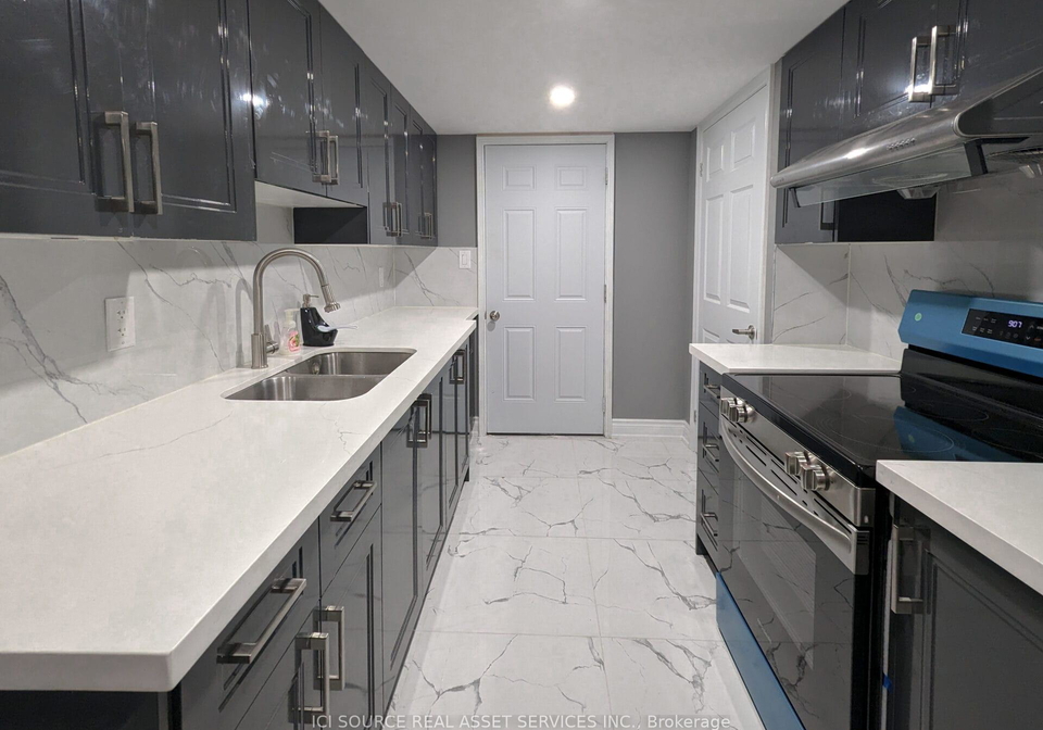 1224-cactus-crescent-pickering-ontario-e12334147