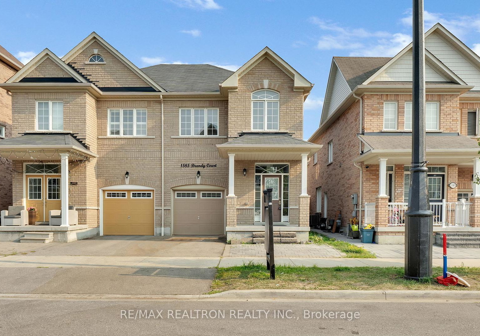 1585-brandy-court-pickering-ontario-e12334438