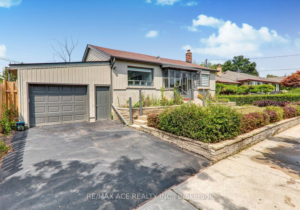 16-yorkshire-road-scarborough-ontario-e12334492