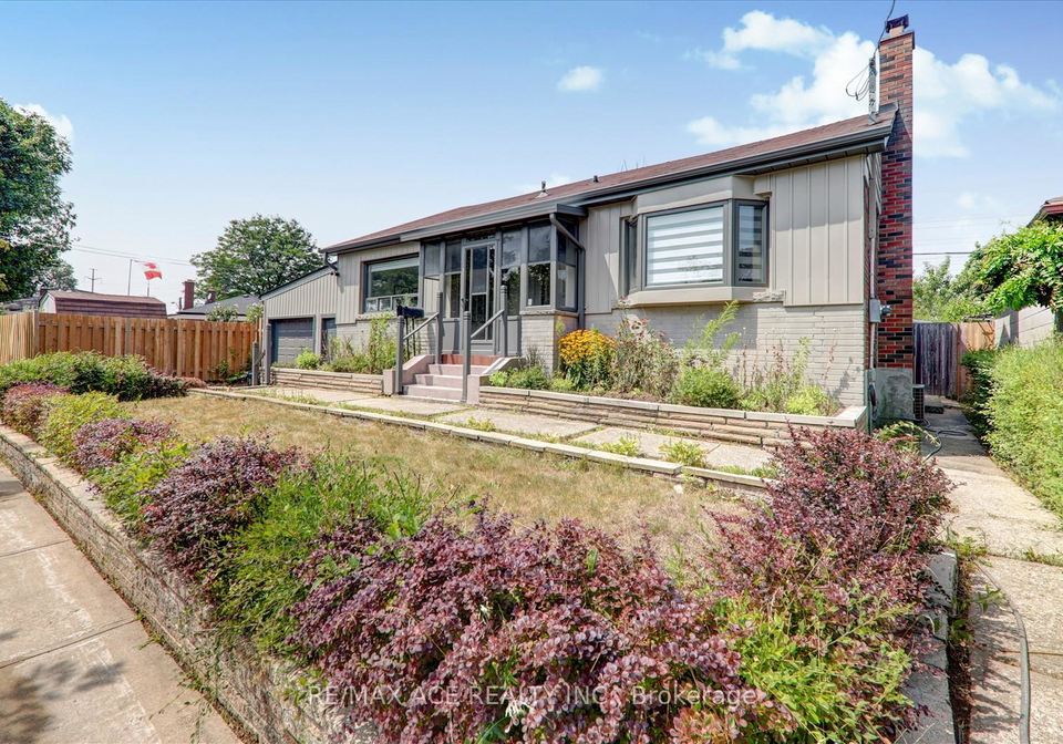 16-yorkshire-road-scarborough-ontario-e12334492