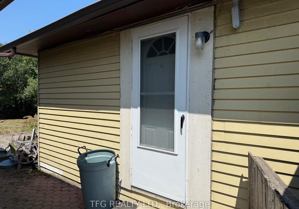 1057-norman-crescent-oshawa-ontario-e12335470
