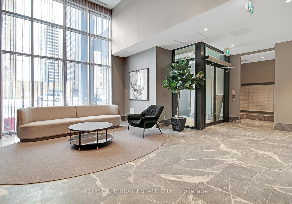 286-main-street-toronto-ontario-e12335806