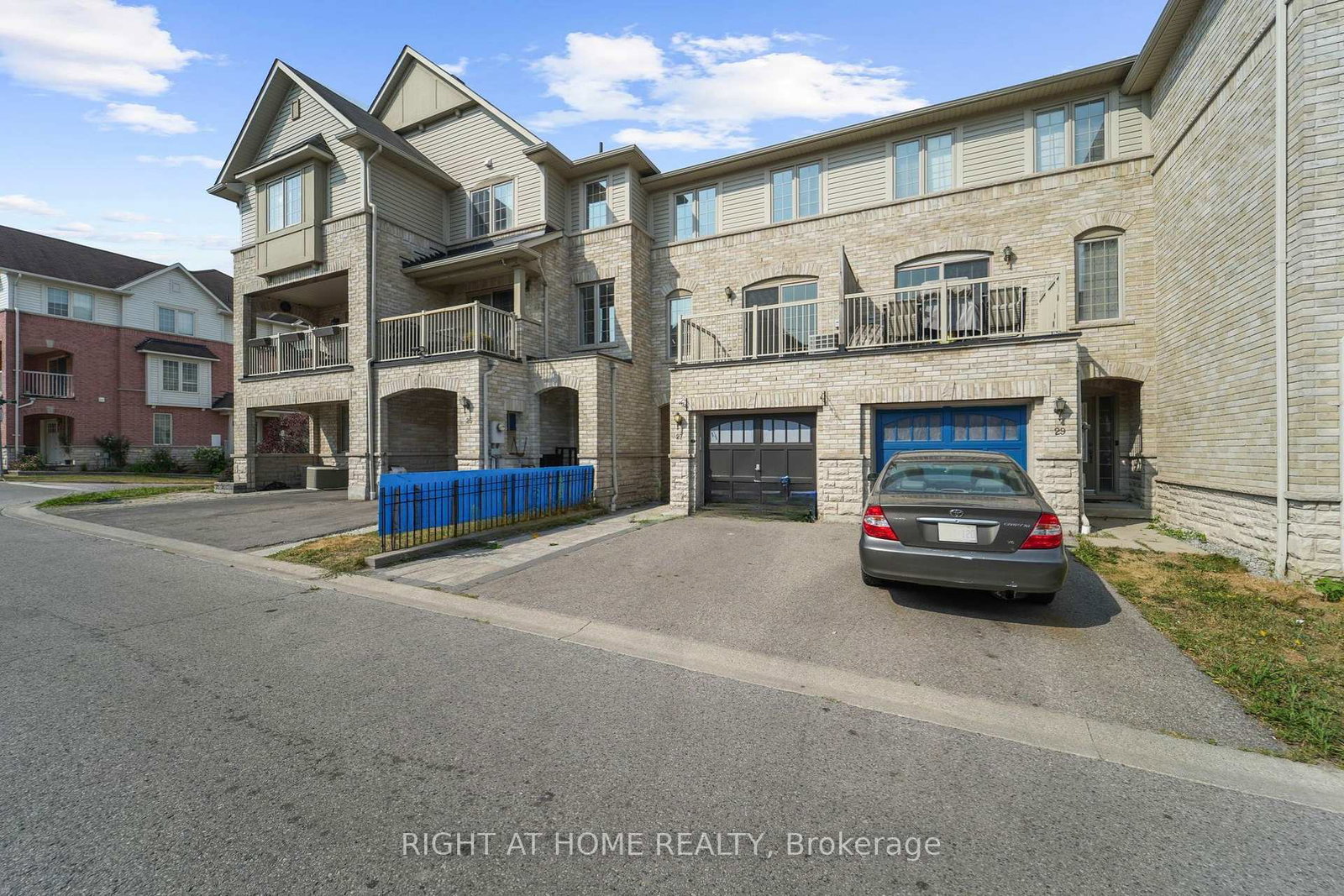 27-hesketh-road-ajax-ontario-e12335982