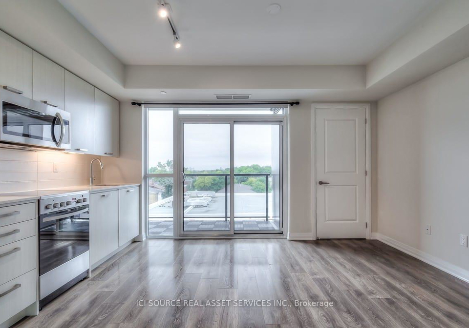 2301-danforth-avenue-toronto-ontario-e12336933