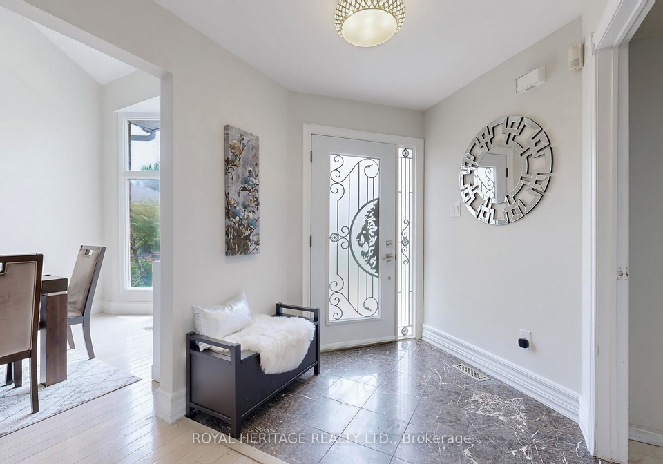 20-reed-drive-ajax-ontario-e12337035