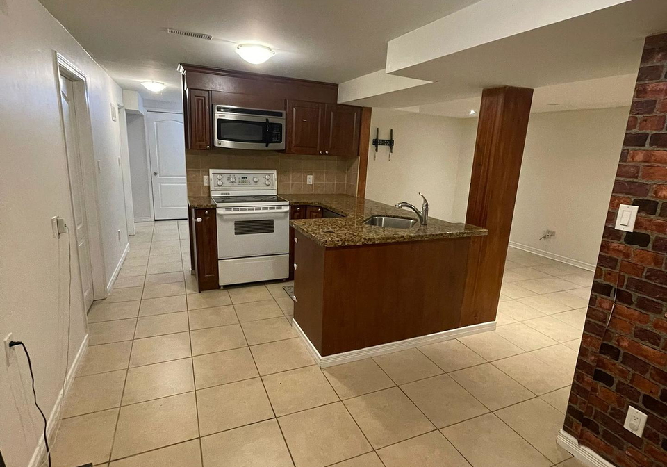 35-dakin-drive-ajax-ontario-e12337390