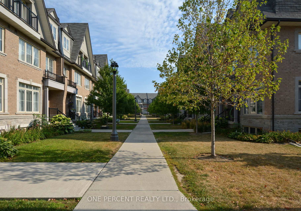 1-eaton-park-lane-scarborough-ontario-e12338310