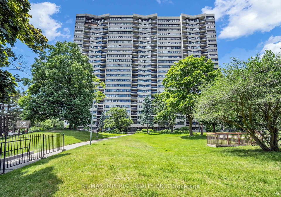 100-echo-point-scarborough-ontario-e12339370