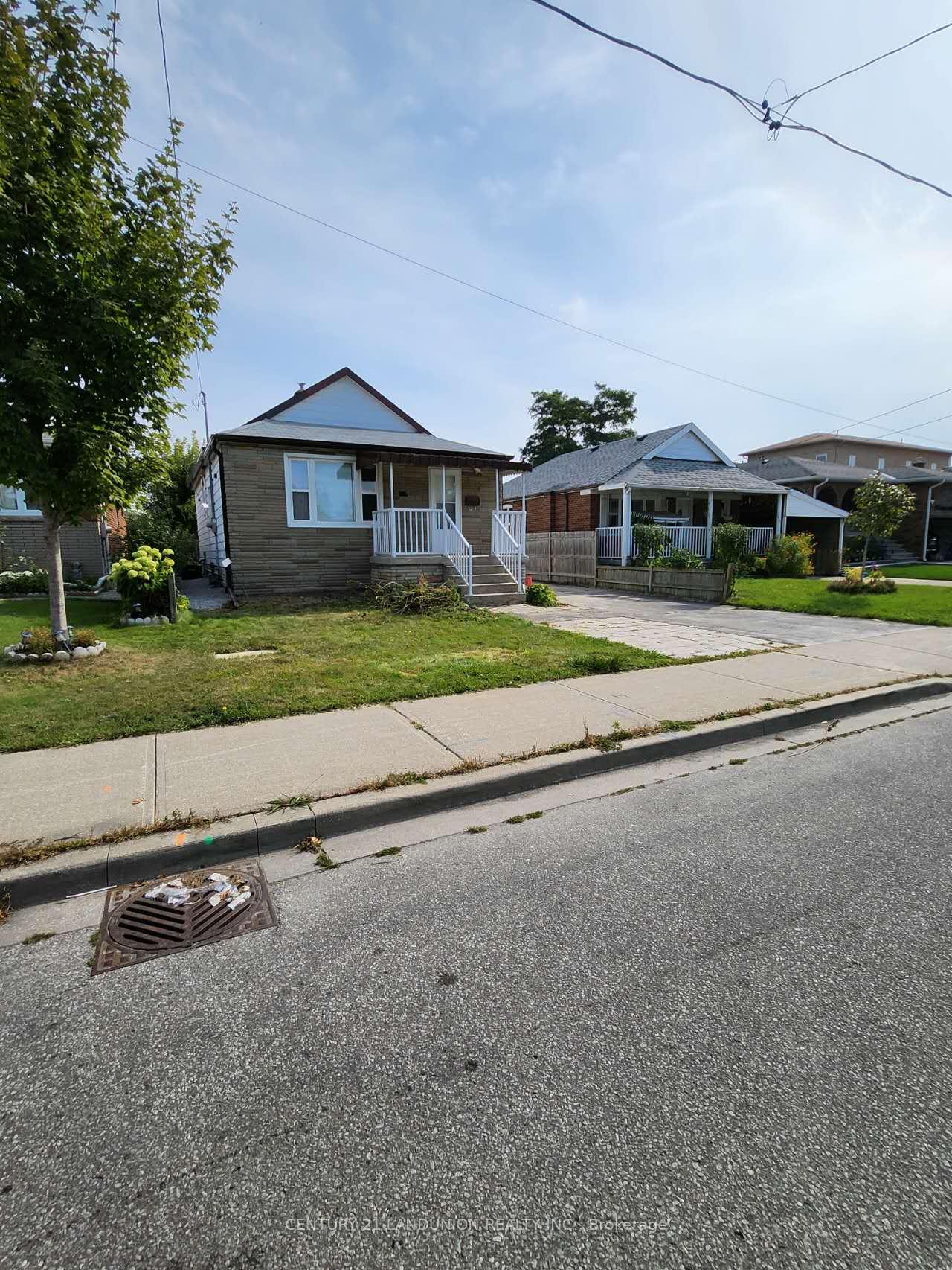 93-commonwealth-avenue-w-scarborough-ontario-e12339420
