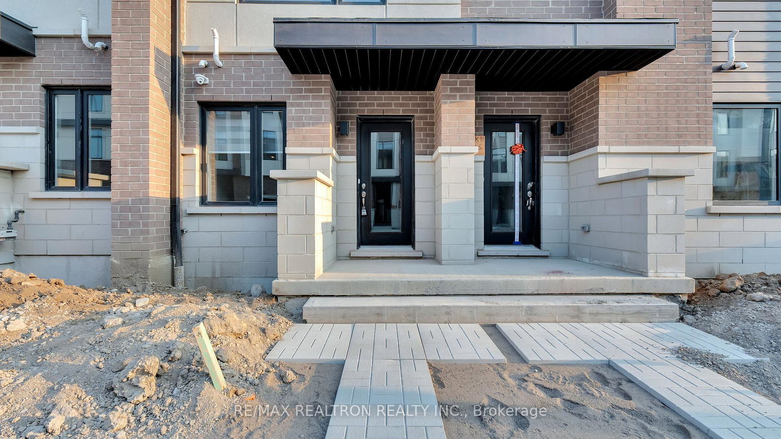1695-dersan-street-pickering-ontario-e12339540