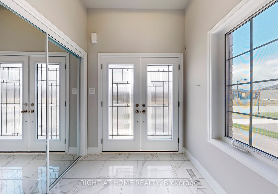 19-creedon-crescent-ajax-ontario-e12339913