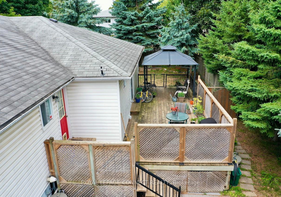 16-lockhart-gate-clarington-ontario-e12339972